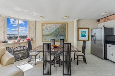 Yardarm Beach Condos unit 48, Westhampton Beach, NY 11978 - photo 6