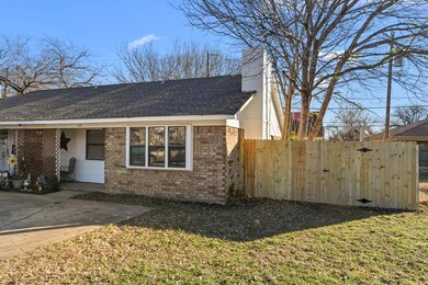 112 East Place, White Settlement, TX 76108 - photo 2