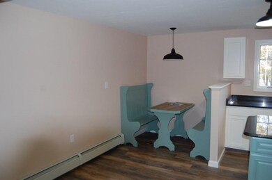 72 Pleasant St, Spencer, MA 01562 - photo 4