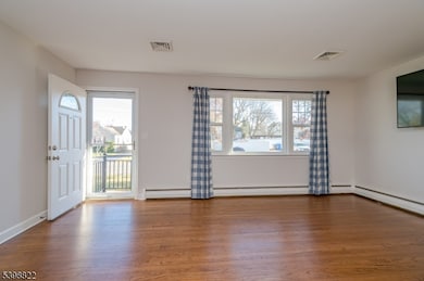 400 Whittier Ave, Dunellen, NJ 08812 - photo 6