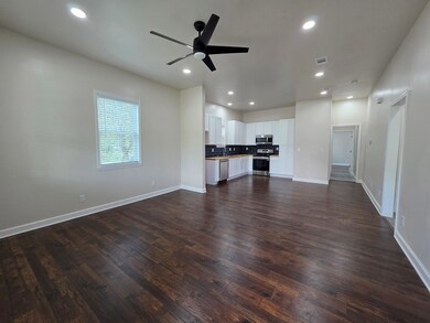 502 W Magnolia St, Fitzgerald, GA 31750 - photo 4