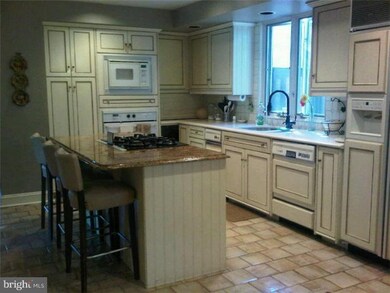 21 S Syracuse Dr, Cherry Hill, NJ 08034 - photo 4