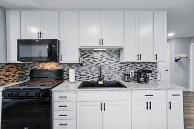 202 E Pickwick Dr, Syracuse, IN 46567 - photo 7