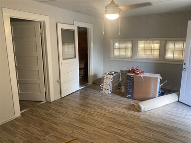 5101 Crane St unit 2, Houston, TX 77026 - photo 6