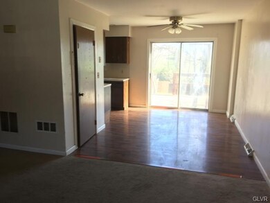 427 Old Forge Dr, Bath, PA 18014 - photo 3