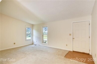 12154 Pine Bluff Rd, Midland, NC 28107 - photo 4