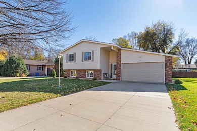 251 17th St NE, Owatonna, MN 55060 - photo 4