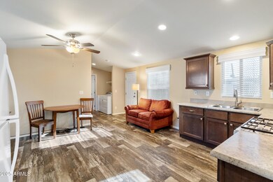 15606 S Gilbert Rd unit 3, Chandler, AZ 85225 - photo 3