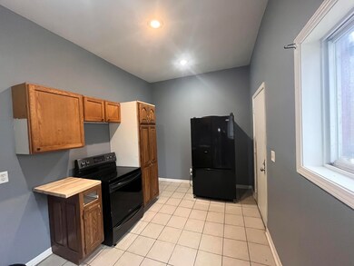2477 N 6th St unit 2479, Milwaukee, WI 53212 - photo 4