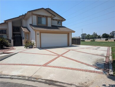 13437 Chrystal Ct, Fontana, CA 92336 - photo 3