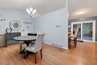 2218 E Caulder Ct, Des Moines, IA 50320 - photo 4