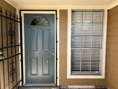 6010 Hoover St, Houston, TX 77092 - photo 3