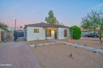 16th Ave Main House Front Yard