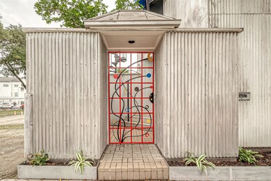 2029 Dunlavy St, Houston, TX 77006 - photo 4