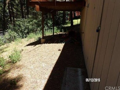 WORK SHOP DOOR IN REAR YARD