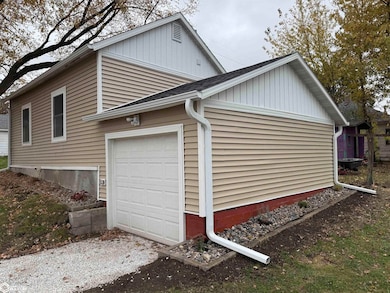 407 E Mills St, Creston, IA 50801 - photo 4