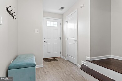 1846 Honeysuckle Ct, Downingtown, PA 19335 - photo 4