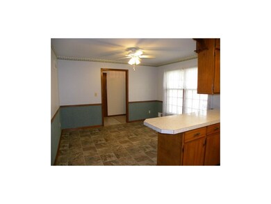 708 NW 11th St, Blue Springs, MO 64015 - photo 6