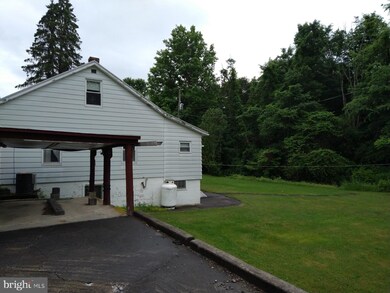 3175 Newport Rd, Newport, PA 17074 - photo 2