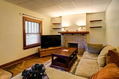 2335_Glenview_Blvd-18