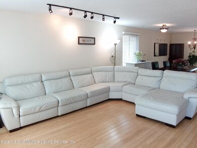 31 Charleston Ave unit 112, Staten Island, NY 10309 - photo 6