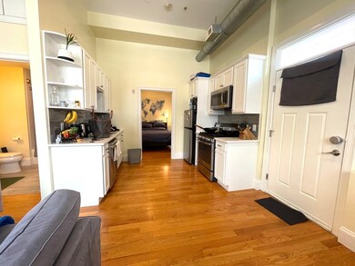 172 School St unit 1, Somerville, MA 02145 - photo 2