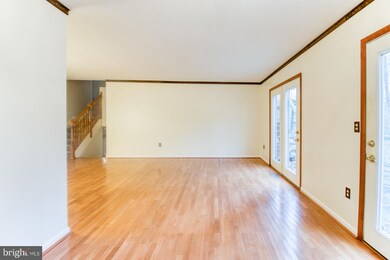 639 Wayward Dr, Annapolis, MD 21401 - photo 4