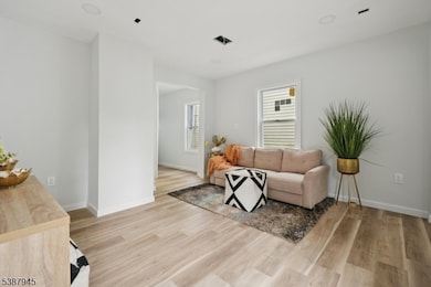 76 Mitchell St, West Orange, NJ 07052 - photo 6