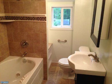 110 Beech Ave, Aldan, PA 19018 - photo 7