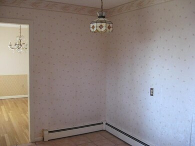 200 Mayflower Dr, Manchester, NH 03104 - photo 6