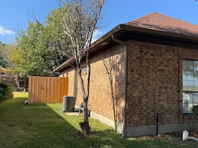 211 Douglas Dr, Wylie, TX 75098 - photo 2