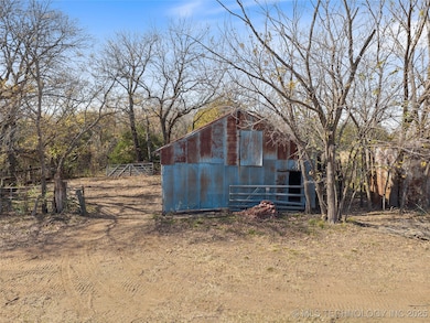 002 Cimarron Rd, Wilson, OK 73463 - photo 7