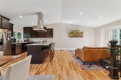 2595 Lydiard Circle - Spacecrafting - 0006.jpg