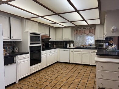 1907 W Kingsbury Rd, Duncan, OK 73533 - photo 7