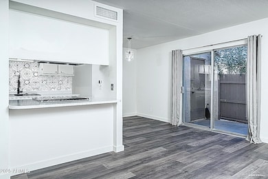 1231 E Lawrence Ln, Phoenix, AZ 85020 - photo 5