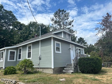 906 N Main St, Laconia, NH 03246 - photo 3