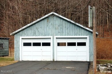 detached garage