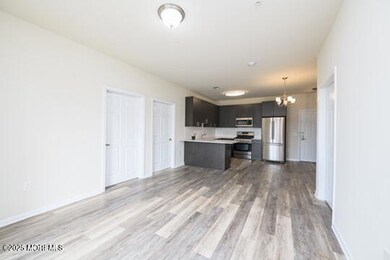 2 Hennessey Blvd unit 304, Atlantic Highlands, NJ 07716 - photo 7