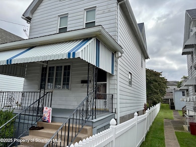 611 S Irving Ave, Scranton, PA 18505 - photo 4