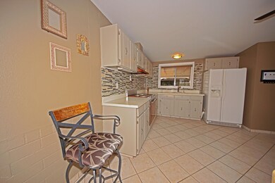 8135 E Nicaragua Dr, Tucson, AZ 85730 - photo 7