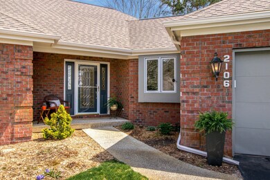 2106 N Quail Crest Ct SE, Grand Rapids, MI 49546 - photo 2