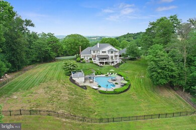 161 Ridgewood Ct, Columbia, PA 17512 - photo 2