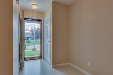 4324 Field Gate Dr E, South Bend, IN 46628 - photo 2