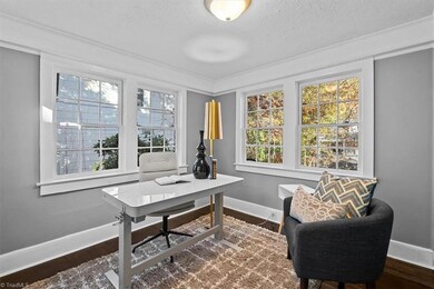 Office Space has 6 windows for so much natural light!