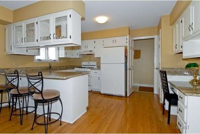 2531 Leach Dr, Naperville, IL 60564 - photo 3