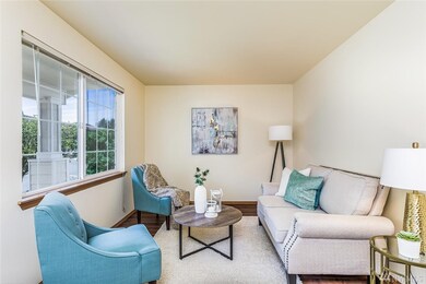 13706 43rd Place S, Tukwila, WA 98168 - photo 2
