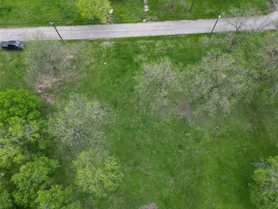 601 E Lake St, Ennis, TX 75119 - photo 2