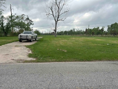 4904 Shrimpers Row, Houma, LA 70363 - photo 2