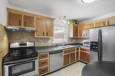 8612 Jefferson Ave, Munster, IN 46321 - photo 5