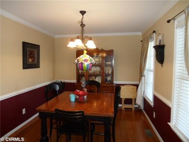 Dining Room - Formal dining room with wood floors